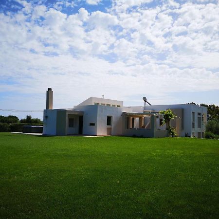 Villa Leonidas Мастрихари Екстериор снимка