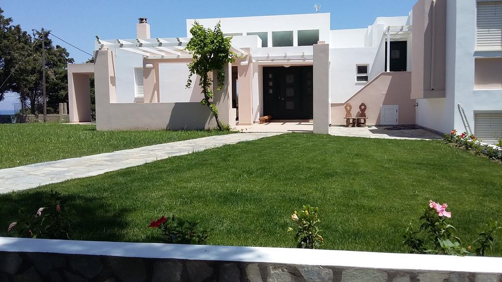Villa Leonidas Мастрихари Екстериор снимка