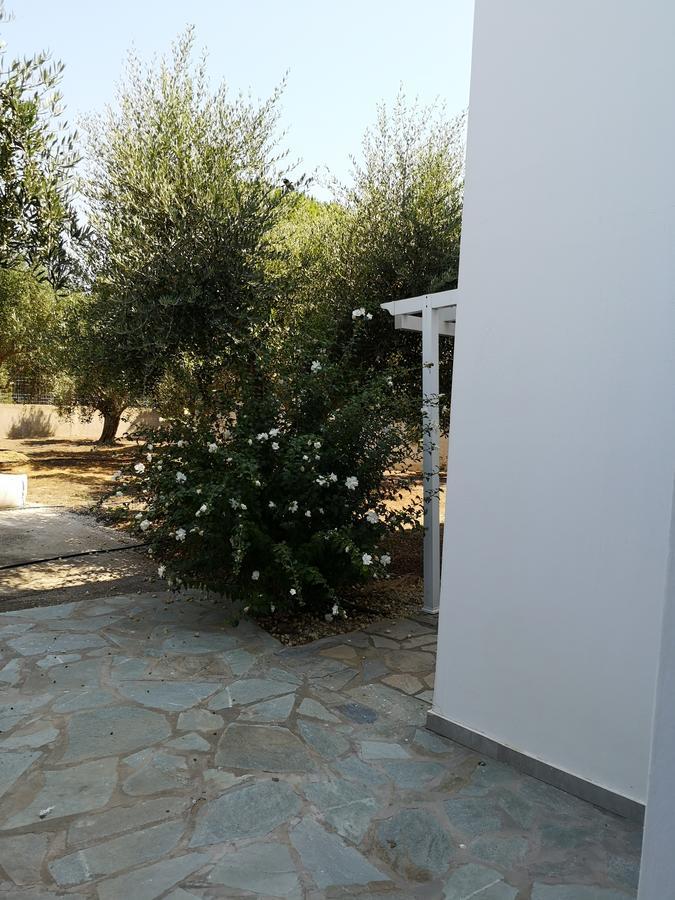 Villa Leonidas Мастрихари Екстериор снимка