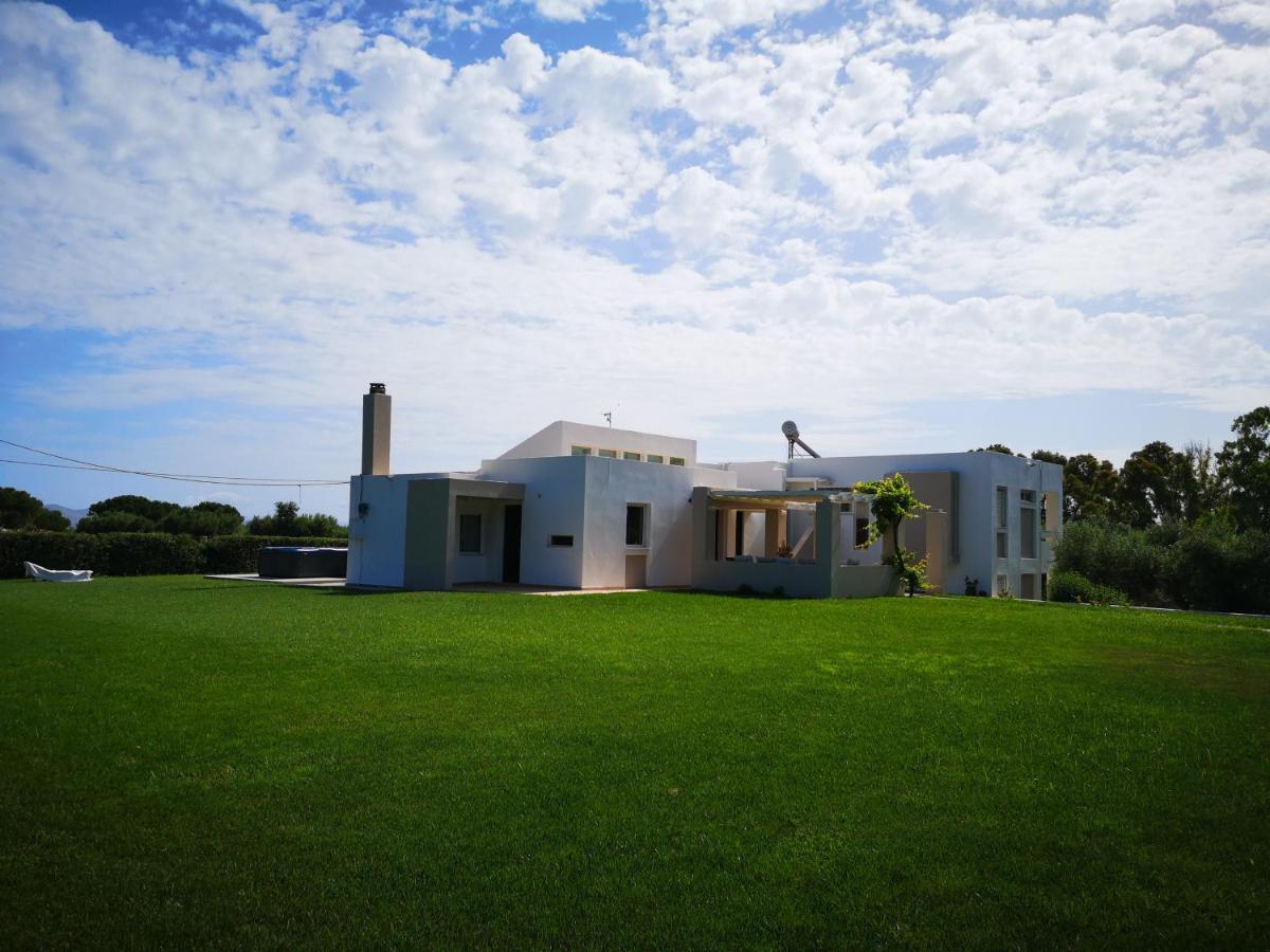 Villa Leonidas Мастрихари Екстериор снимка